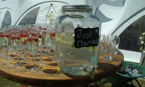 accessories-cable-drum-table-with-drinks